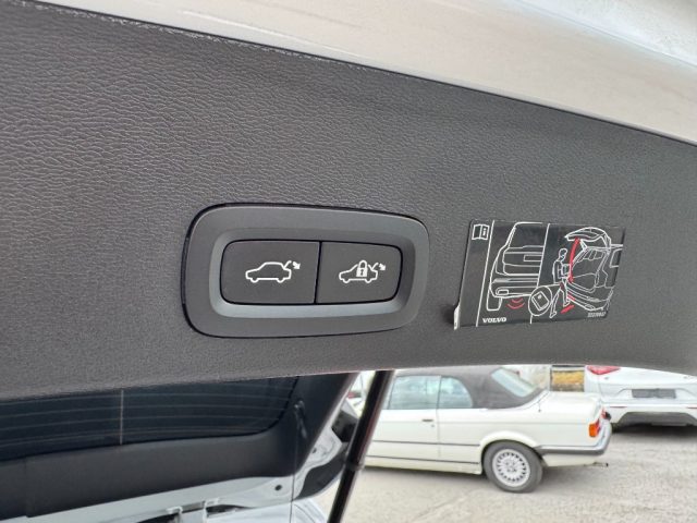 VOLVO XC40 usata, con Servosterzo