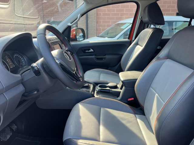 VOLKSWAGEN Amarok usata, con Autoradio