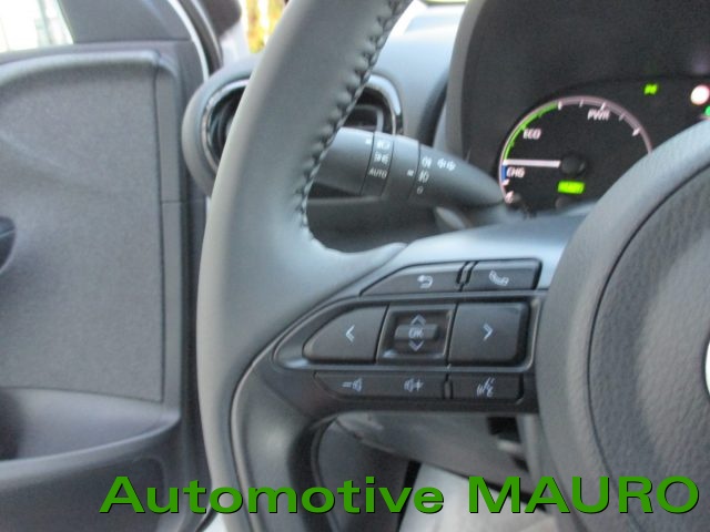 TOYOTA Yaris usata, con Volante in pelle