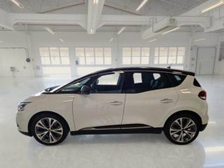 RENAULT Scenic usata, con Airbag