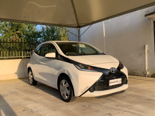 TOYOTA Aygo usata, con Airbag laterali