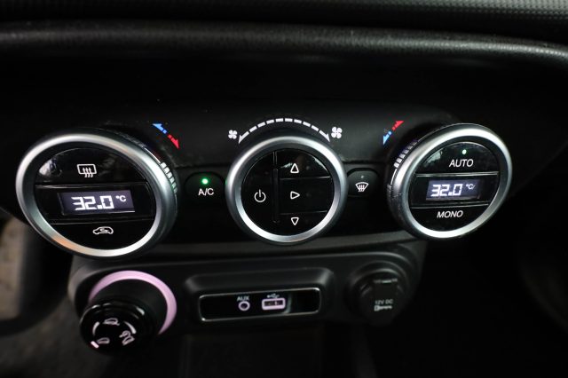 FIAT 500L usata 9