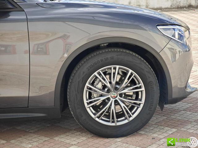 ALFA ROMEO Stelvio usata, con Cerchi in lega