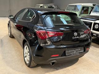 ALFA ROMEO Giulietta usata, con Autoradio