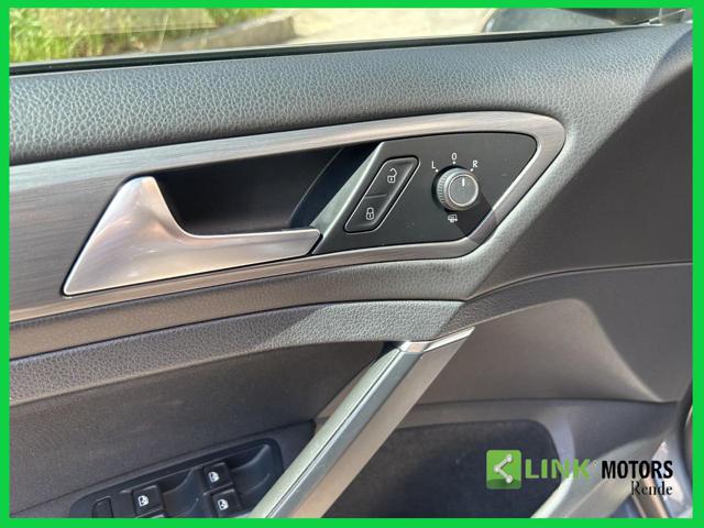 VOLKSWAGEN Golf Variant usata, con Bluetooth