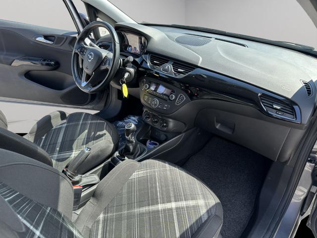 OPEL Corsa usata, con Climatizzatore