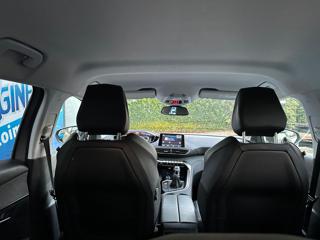 PEUGEOT 3008 usata, con USB
