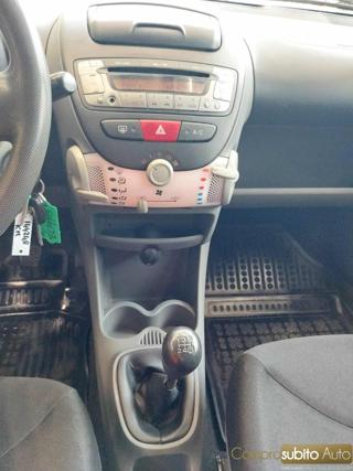 TOYOTA Aygo usata 15