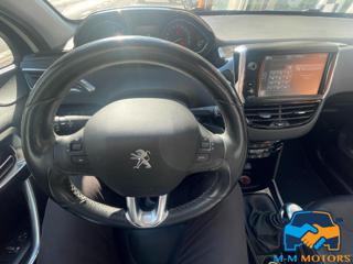 PEUGEOT 2008 usata, con Apple CarPlay