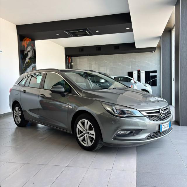 OPEL Astra usata, con Airbag