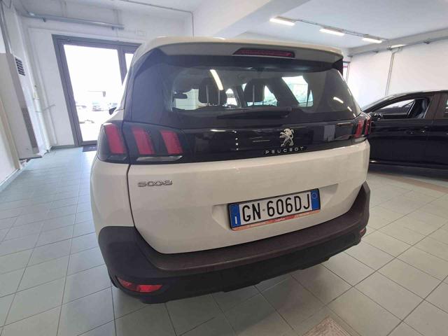 PEUGEOT 5008 usata, con Chiusura centralizzata