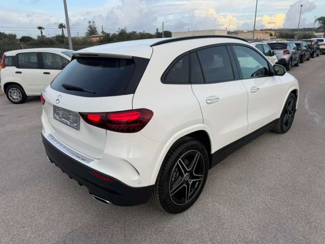 MERCEDES-BENZ GLA 200 usata, con Autoradio