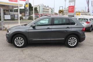 VOLKSWAGEN Tiguan usata, con Airbag laterali