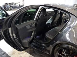 JAGUAR XE usata, con Airbag laterali