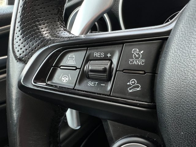 ALFA ROMEO Stelvio usata, con Regolazione elettrica sedili