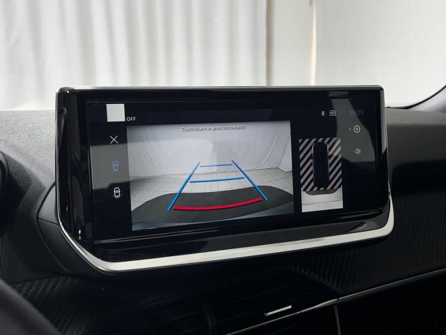 PEUGEOT 2008 usata, con Sensore di luce