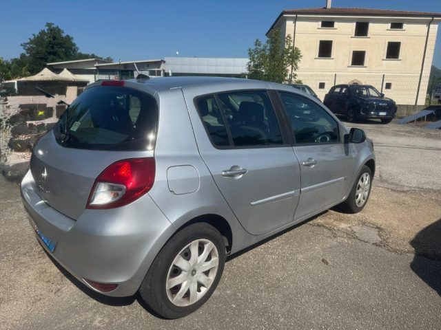 RENAULT Clio usata, con Airbag laterali