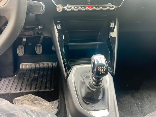 PEUGEOT 2008 usata, con USB