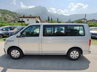 VOLKSWAGEN Caravelle usata, con Airbag laterali