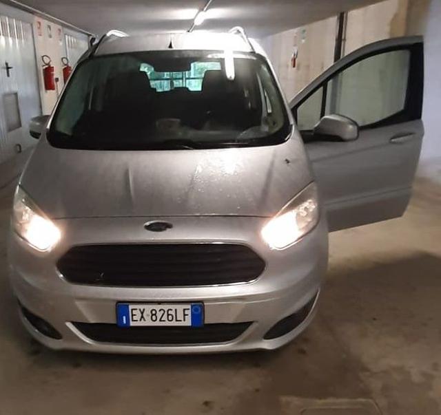 FORD Tourneo Courier usata, con ABS