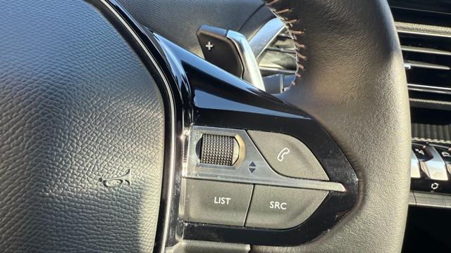 PEUGEOT 3008 usata, con Boardcomputer