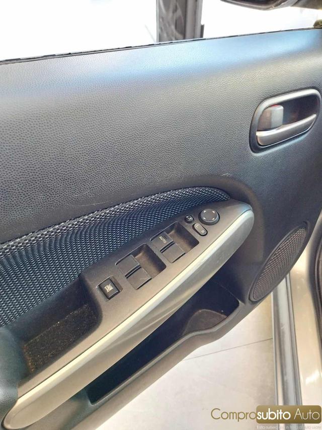 MAZDA 2 usata, con Specchietti laterali elettrici