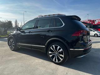 VOLKSWAGEN Tiguan usata, con Autoradio