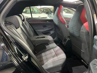 VOLKSWAGEN Golf usata, con USB