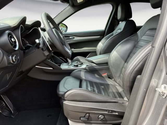 ALFA ROMEO Stelvio usata, con Autoradio