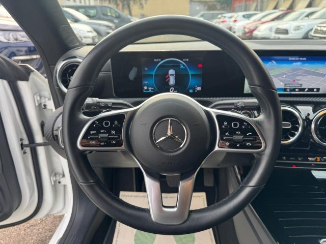 MERCEDES-BENZ CLA 200 usata, con Climatizzatore