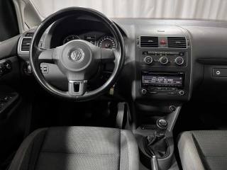 VOLKSWAGEN Touran usata, con Servosterzo
