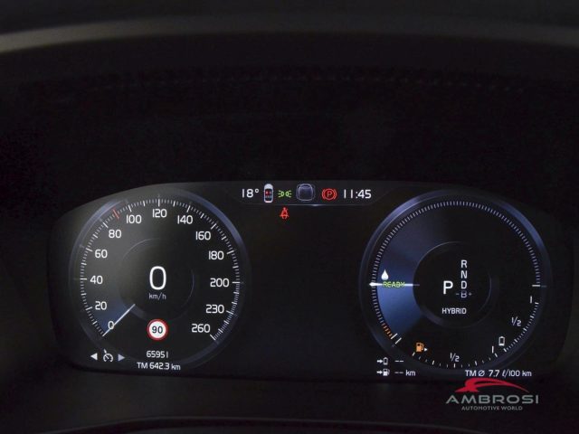 VOLVO XC40 usata 12