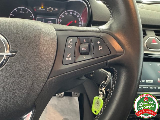 OPEL Corsa usata, con Volante in pelle
