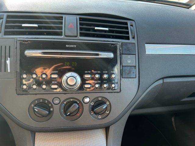 FORD Focus C-Max usata, con Specchietti laterali elettrici