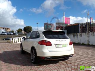 PORSCHE Cayenne usata, con Alzacristalli elettrici