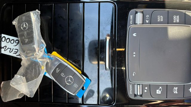MERCEDES-BENZ GLB 180 usata, con Frenata d