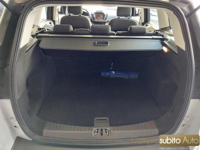 FORD Kuga usata, con Sistema di navigazione