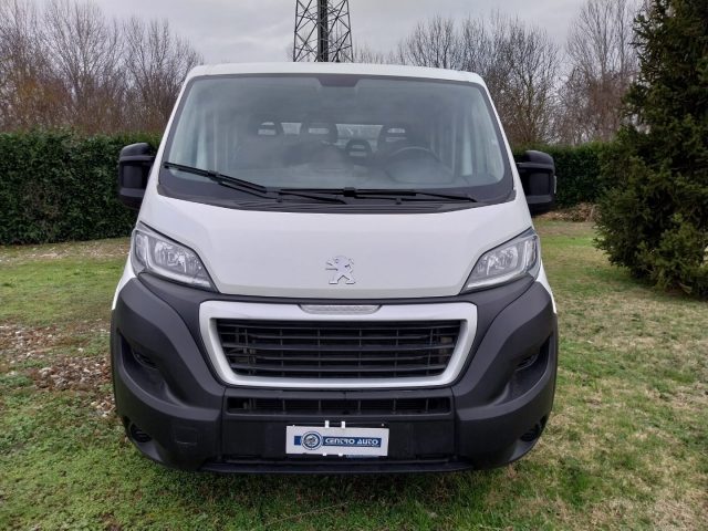 PEUGEOT Boxer usata, con USB