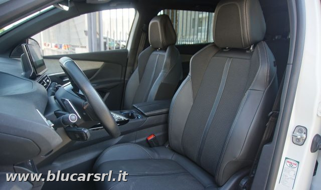 PEUGEOT 5008 usata, con Autoradio