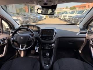 PEUGEOT 208 usata, con Autoradio