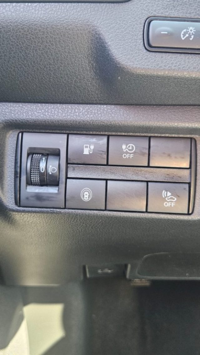 NISSAN Leaf usata, con Controllo elettronico della corsia