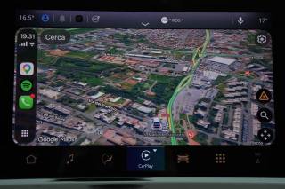 JEEP Compass usata, con Autoradio digitale