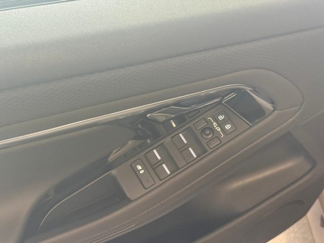 LAND ROVER Range Rover Evoque usata, con Autoradio