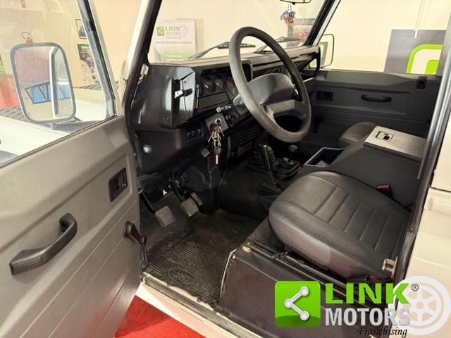 LAND ROVER Defender usata, con Ruota di riserva