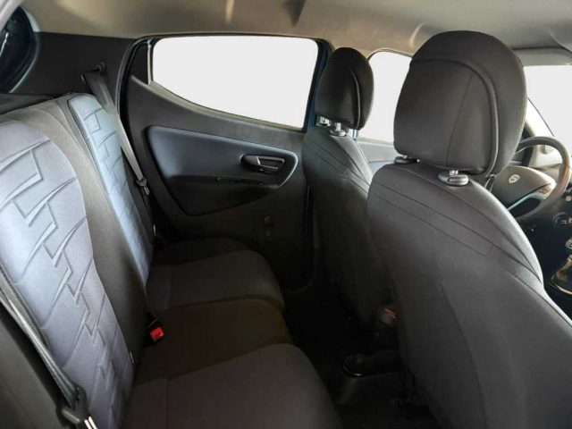 LANCIA Ypsilon usata, con Sedile posteriore sdoppiato