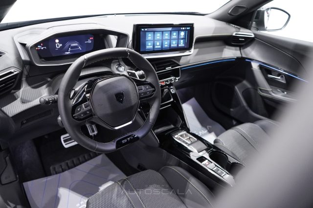 PEUGEOT 2008 usata, con Fari full-led