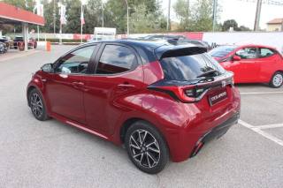 TOYOTA Yaris usata, con Telecamera per parcheggio assistito