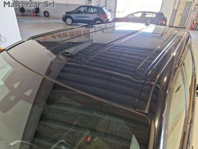 LAND ROVER Discovery Sport usata 8