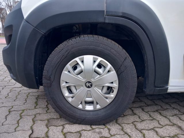 PEUGEOT Boxer usata, con Servosterzo