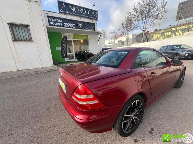 MERCEDES-BENZ SLK 200 usata, con Alzacristalli elettrici